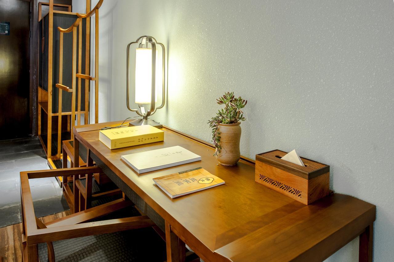 At Heart Zen Hotel Чэнду Экстерьер фото